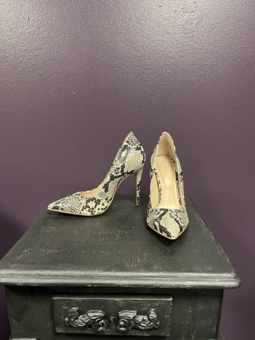 Aldo, snake print, 37, worn
