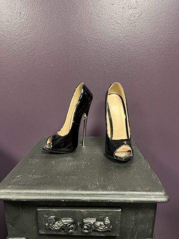 Black, metal heel, 37, new: ££