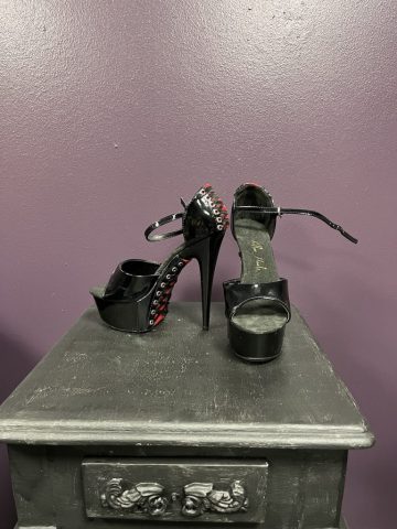 Killer Heels, worn: ££