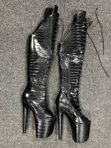 Hella, black, open toe, 37, new