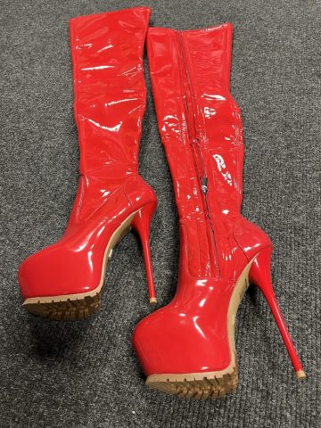 Giaro Vida, red, 37, new